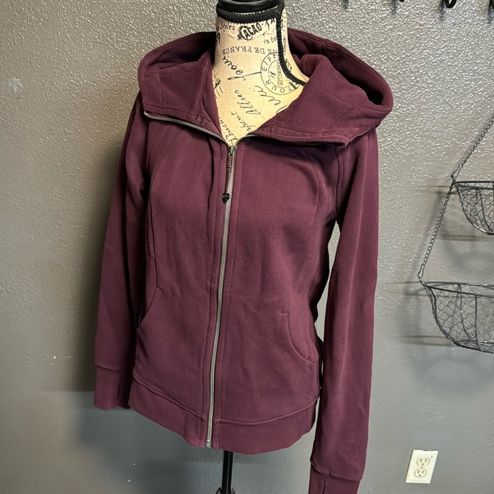 Lululemon wine color, scuba hoodie, IV